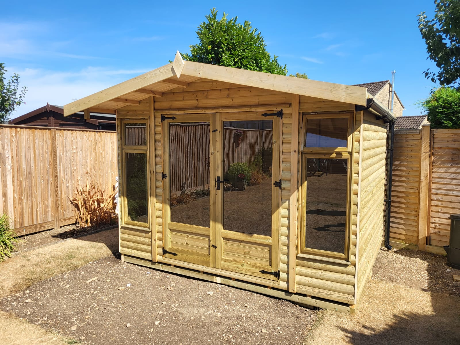 Summer Houses features and specifications